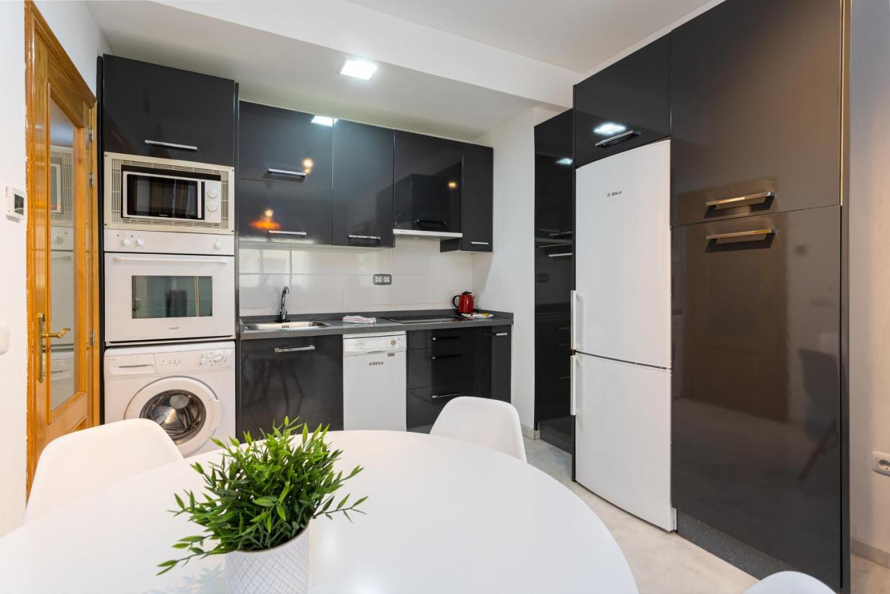 Holidays2Malaga Carrera Capuchinos Free Parking Aircon Downtown Exterior foto
