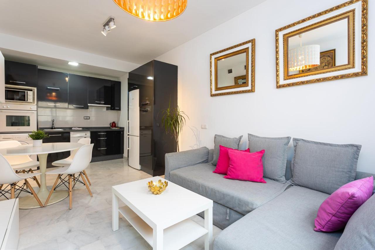 Holidays2Malaga Carrera Capuchinos Free Parking Aircon Downtown Exterior foto